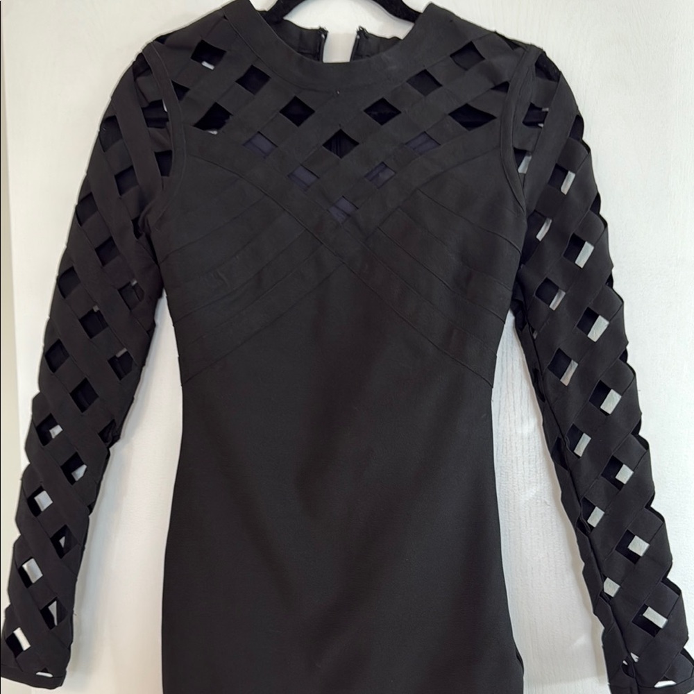 Elegant Black Cutout Sleeve Dress